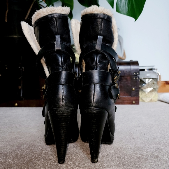 Black strapped Aldo boots - Picture 3 of 4